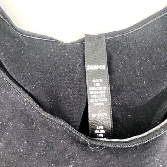 NWT Skims Seamless Core Control Thong & Scoop Neck Bralette Onyx Small Medium - Picture 8 of 11